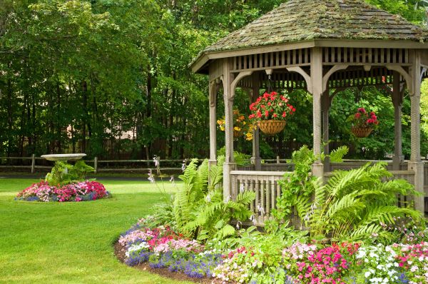 Backyard Landscaping Service in Pewaukee
